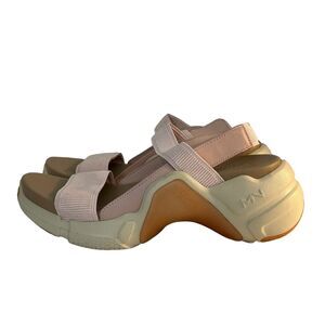 Mark Nason Catalina Chunky Platform Sandals Size 9.5 Pink Elastic Straps Comfort